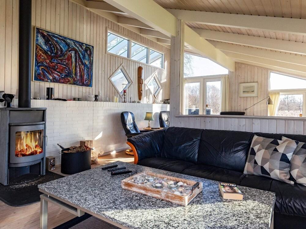 مسكن لقضاء العطلات يتسع لـ 6 أشخاص في ستراندبي داخلي