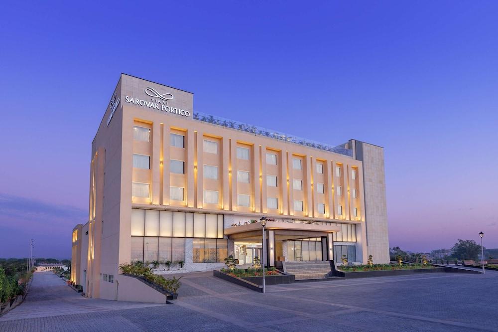 فيراج ساروفار بورتيكو جامو المنطقة الخارجية