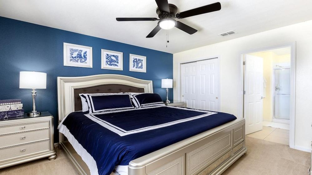 ألتيميت 6درومن يلا ديزني جيتاواي ويذ بول سبا غرفة