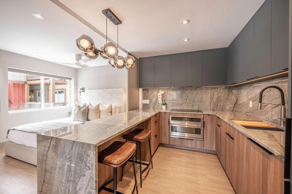 ديزنر كوندو -بول هوت توب -سنتر أوف تاون غرفة