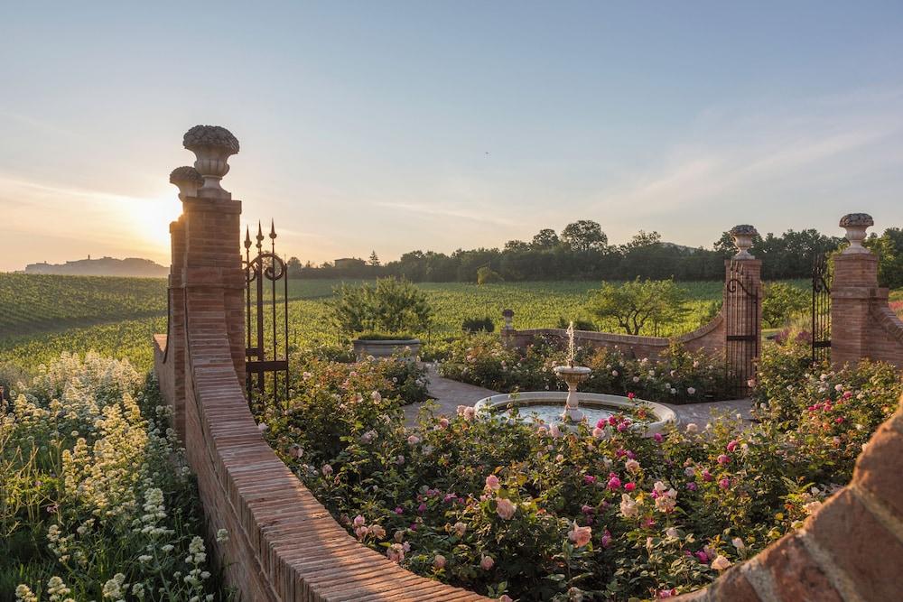 بالاتزو نوبل دي سان دوناتو المنطقة المحيطة بالمنشأة