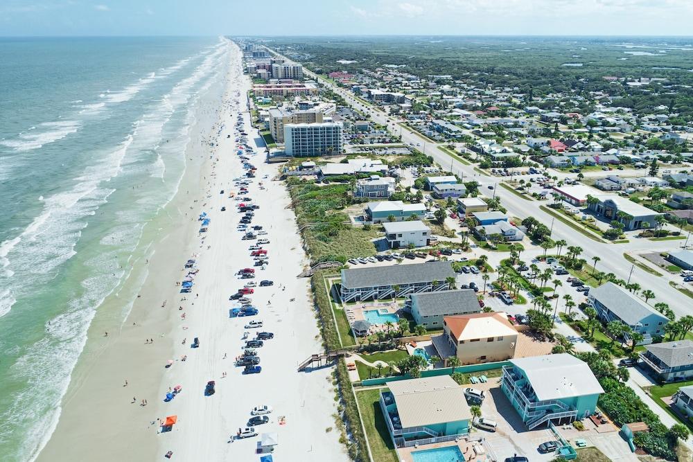 New Smyrna Waves by Exploria Resorts Exterior