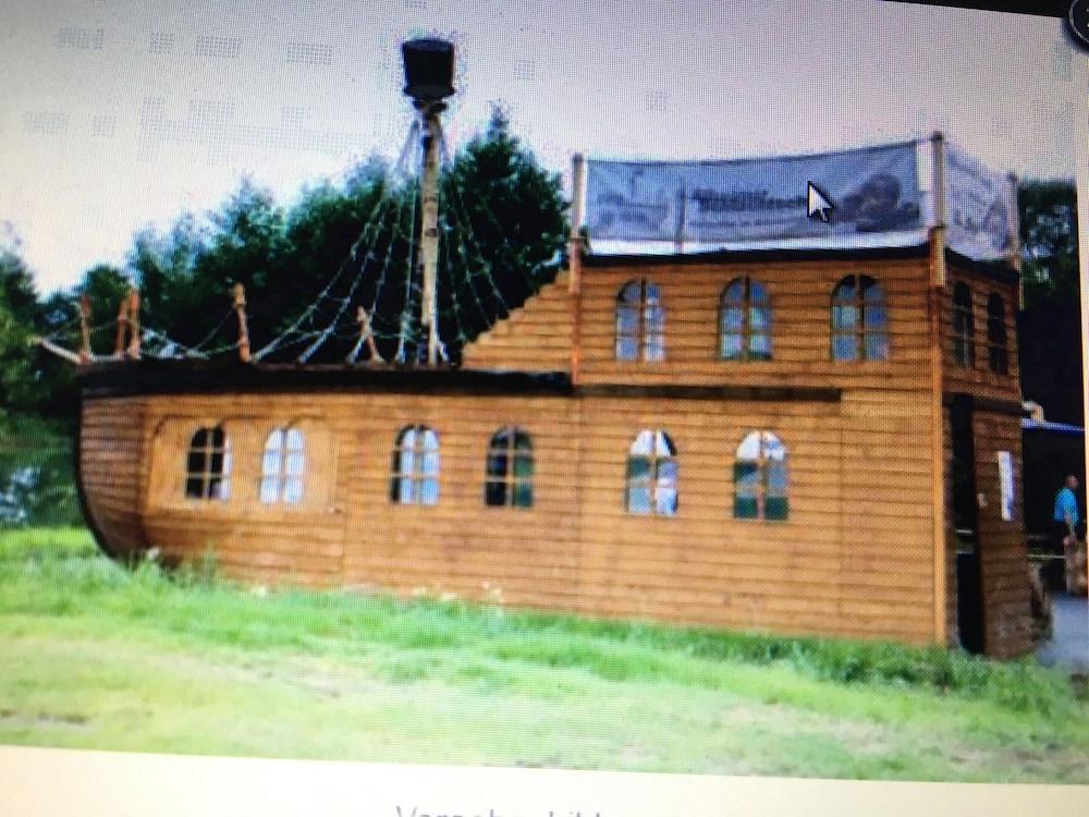 فاميلينفريندليشر أورلوبي إم لاندهاوس أوبرجود المنطقة الخارجية