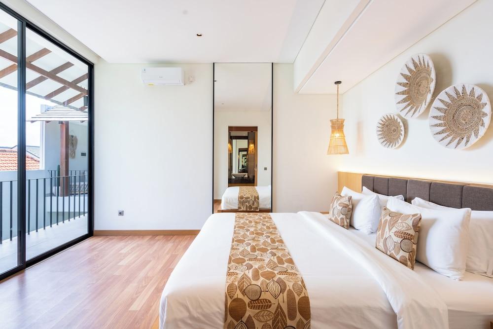 نيفاسا فيلا باي بيتربليس غرفة