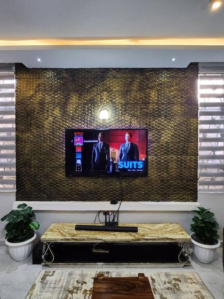 إكسكويسيتي 3بد رو 3باث ليك فيو هوم إن إنتيبي داخلي