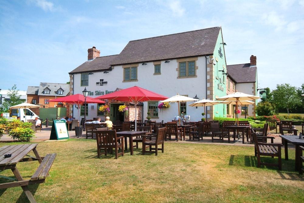 بريميير إن ستافورد نورث - هوريكاني