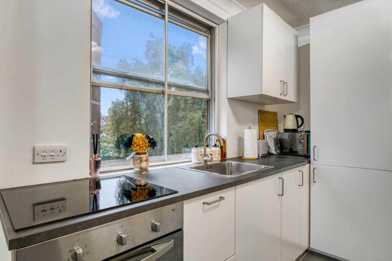 فيرولام كورت - 3 بدروم أبارتمنت بيرفيكت فور فاميلي، فريندس آند كونتراكتورز إن برينت كروس أخرى