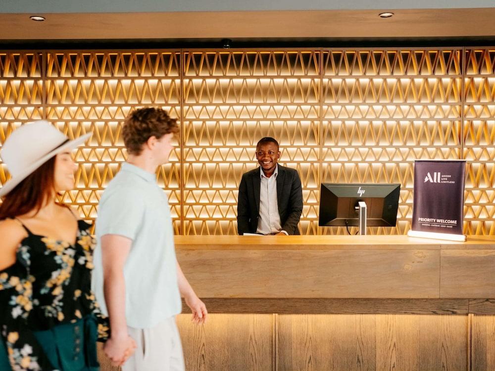 ميركيور هوتل ويندهويك