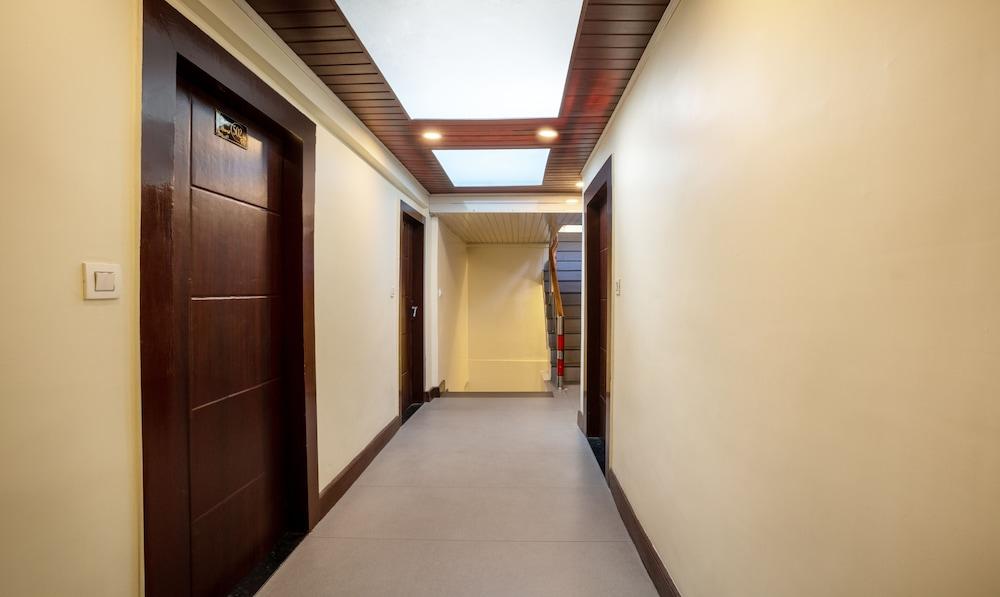 Treebo Eeshan Rodhi Resort, Darjeeling Lobby