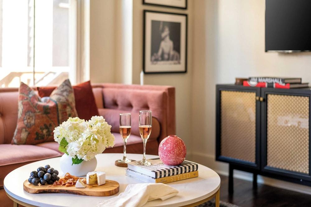 هارت سويت 11 باي أفانتستاي جورجاس تاون هاوس داي/ مودرن أمينيتيز إن ناشفيل! داخلي