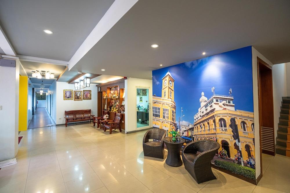 إس بي لايفينج بليس هوتل فوكيت تاون منطقة الجلوس في الردهة