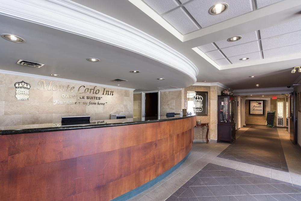 مونت كارلو إن أوكفيل سويتس منطقة الاستقبال