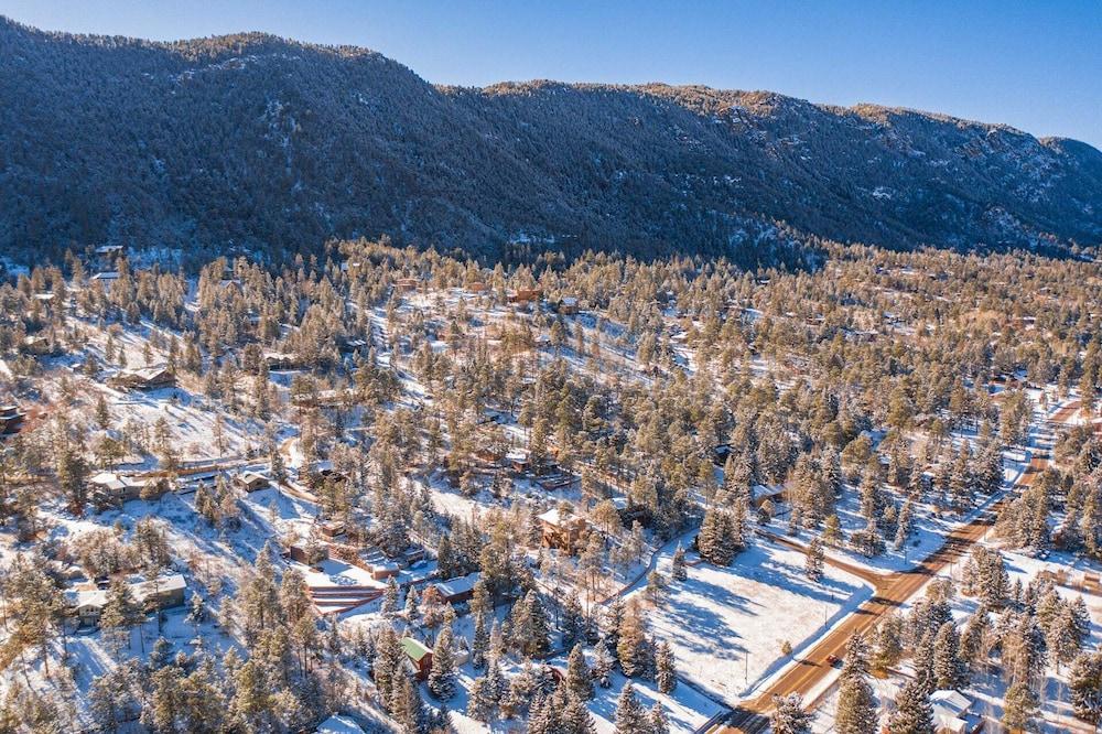 6بدفاميلي ماونتن جيتاوايفير بليس بيت فريندلي منظر من الجو