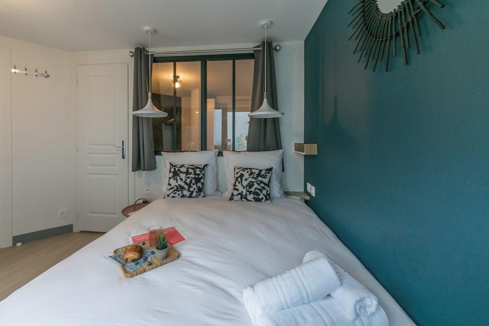 WS Tour Eiffel - Nicolo Featured Image