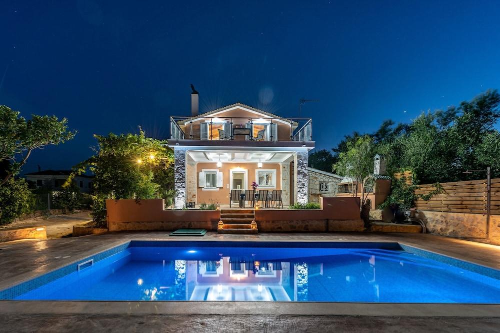 Villa in Zakynthos With Private Pool & Views Exterior