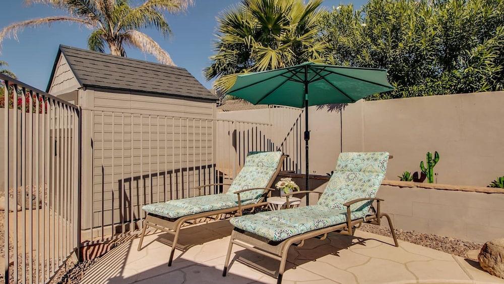 سكوتسديل كيرلاند 3 د رم ويذ سباركلينج بول! المنطقة المحيطة بالمنشأة