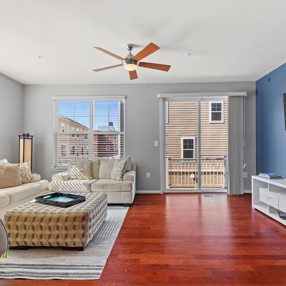 كونفينيانس آت إيه جريت فاليو 4 بد روم يسي هومستاي غرفة