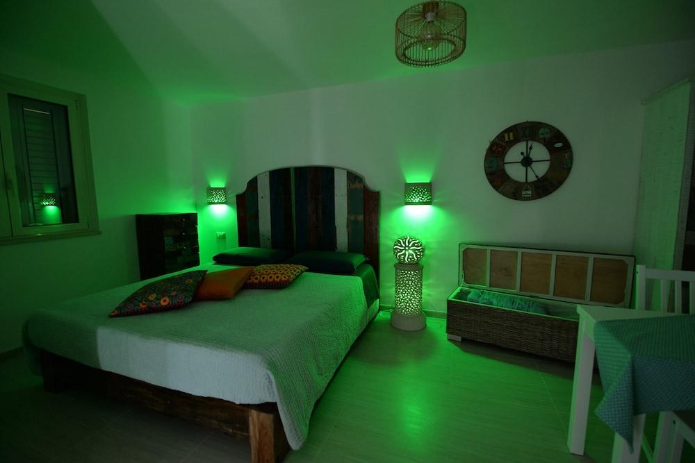 بي آند بي بوتشي باسي غرفة