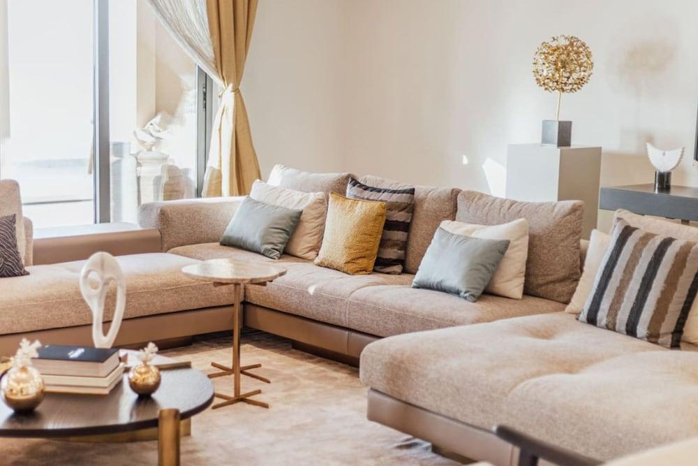 فيلا سكاي فاخرة بحمام سباحة خاص وإطلالة على البحر في النخلة غرفة