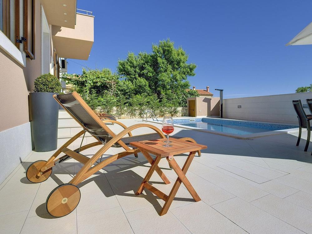 هوليداي هوم إن ليزنجان نير ذا بيتش زحليقة مائية