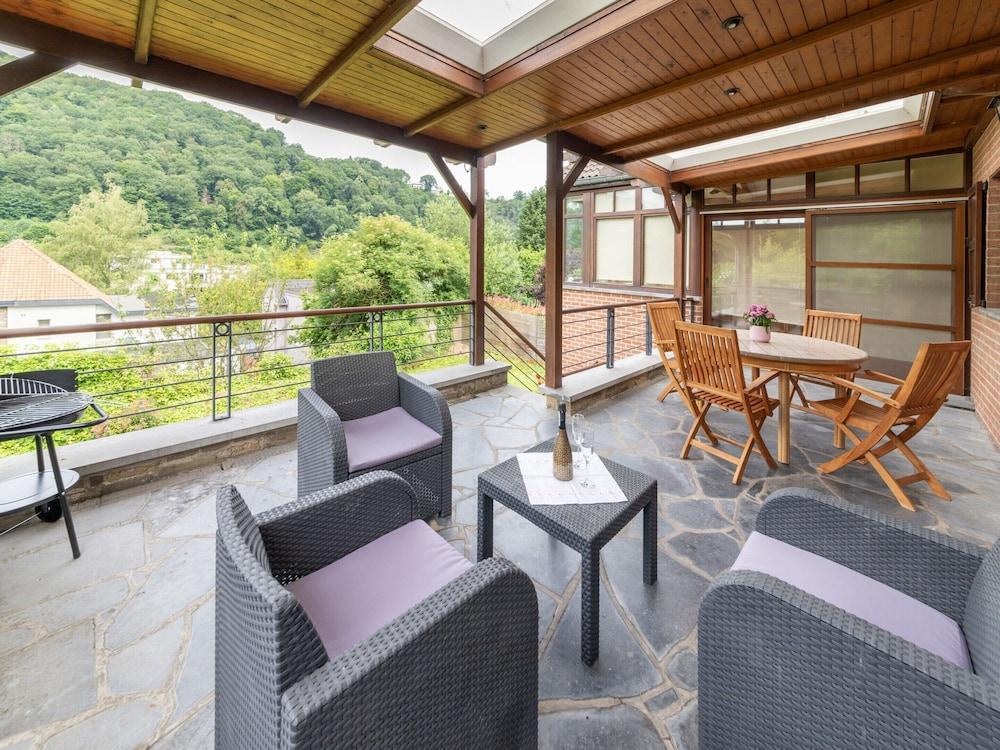 ماجنيفيسينت هوم إن تيلف ويذ جاردن المنطقة الخارجية