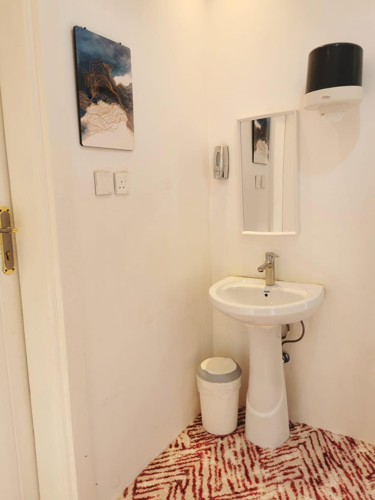 Elegant Chalet with Self Check-in | 4033 Bathroom