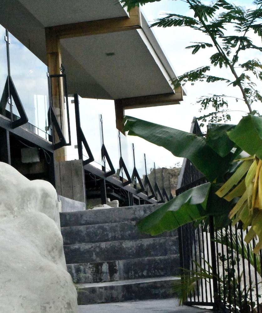 ديستينو هوتل آند هوت سبرينج المنطقة الخارجية