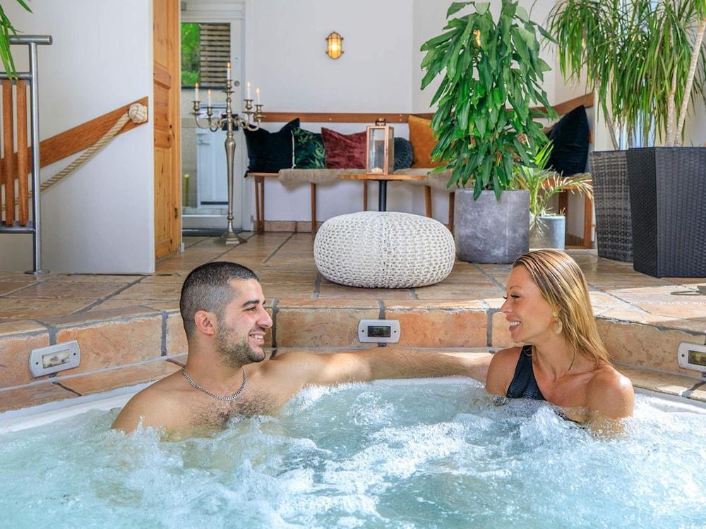 4-star Room With Free Breakfast and Spa Bath Exterior