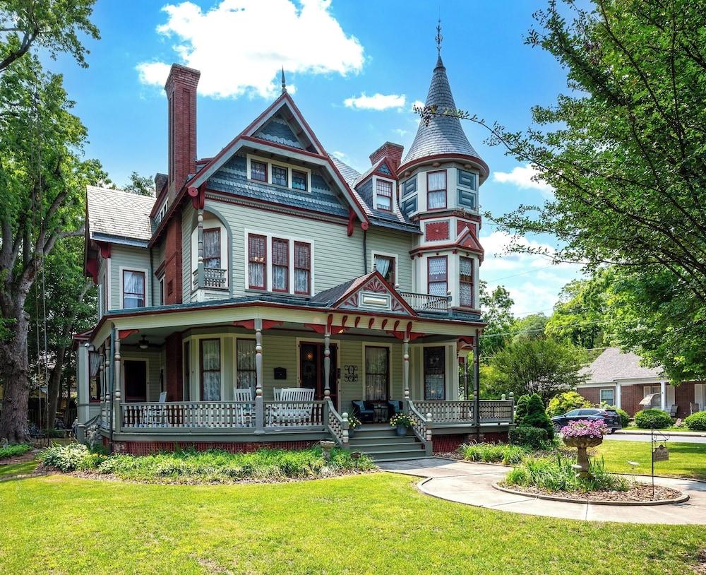 جيليس جرير بد آند بريكفاست