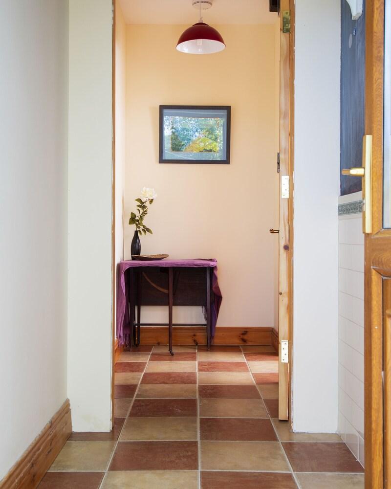 Charming 1-bed Apartment in Ardfert, Tralee Living Room