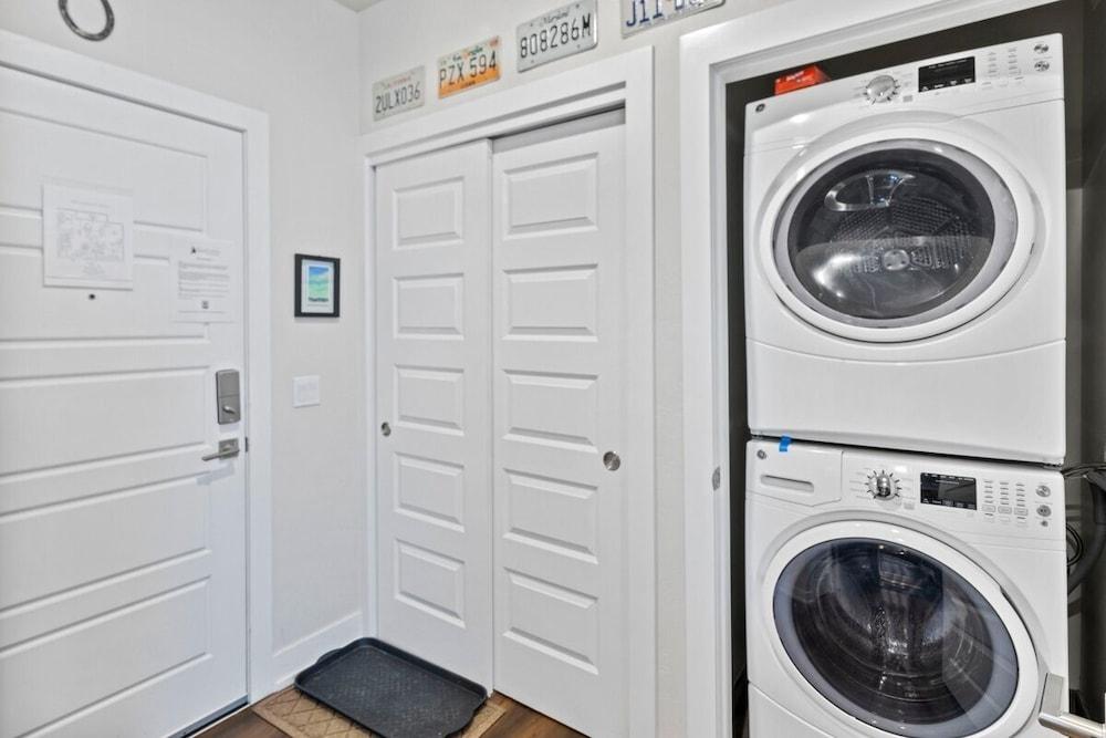 لوكس ديلون كوندو- أديال فور ييار راوند أدفينشاريس! 2 بد روم كوندو باي ريدآونينغ داخلي