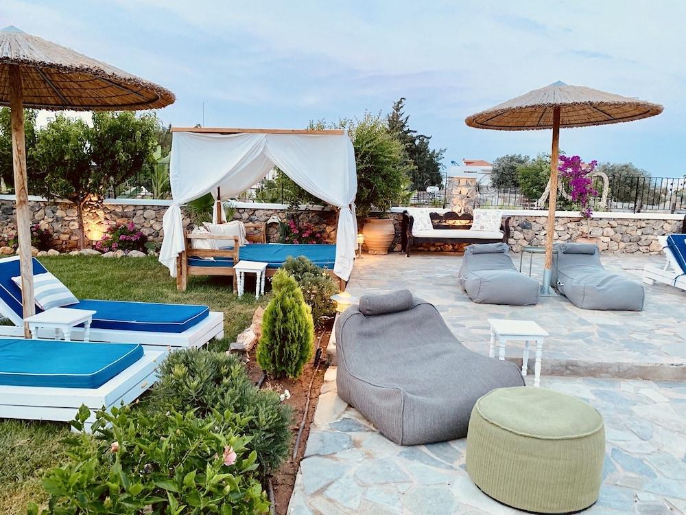 سيزارز جاردنز هوتل آند سبا  - للبالغين فقط المنطقة الخارجية