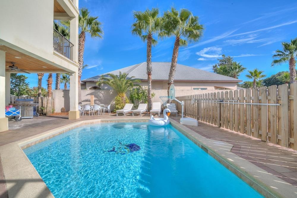 جولدن هورايزون باي أفانتستاي ووك 2 بيتش بيتس أوك غرفة