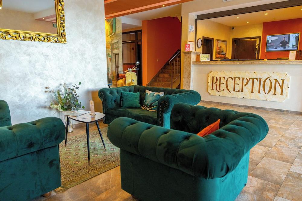 هوتل لا توسكانا ناهه يوروبابارك ميت تيكيت جارانيت منطقة الاستقبال