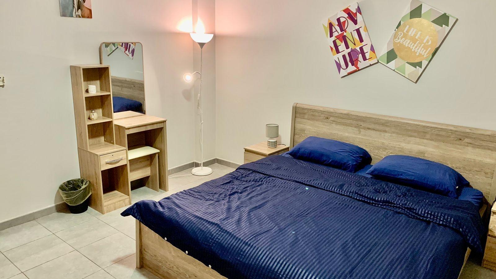 Comfy Apartment with Comfortable and Simple Furniture | 3076 Room