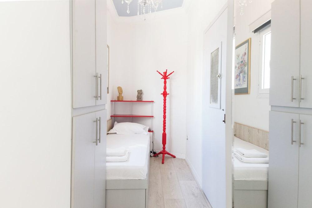 تشارمينج بالكوني إسكايب إن كيبسيلي غرفة