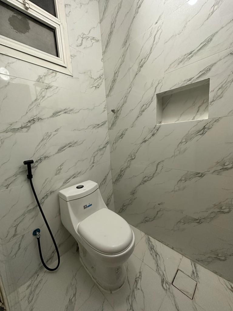 Elegant Apartment with Self Check-in | 3792 Bathroom