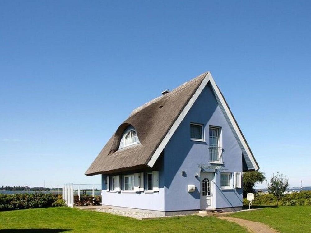 فيرينهاوس إن فيريج ميت تيراسي