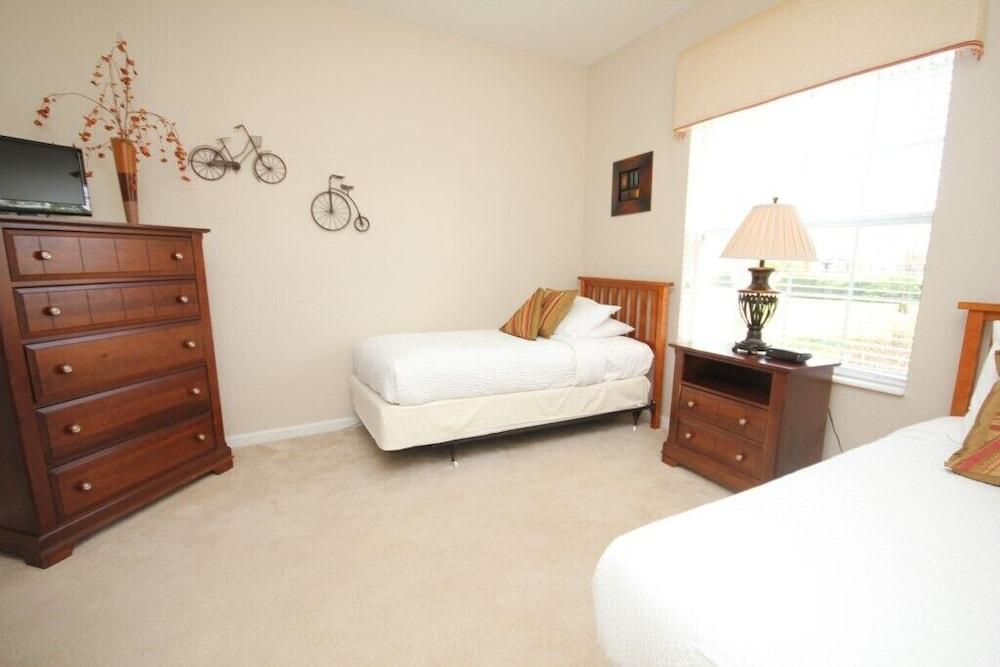 12-103 3 بد روم هوم باي ريدآونينغ غرفة