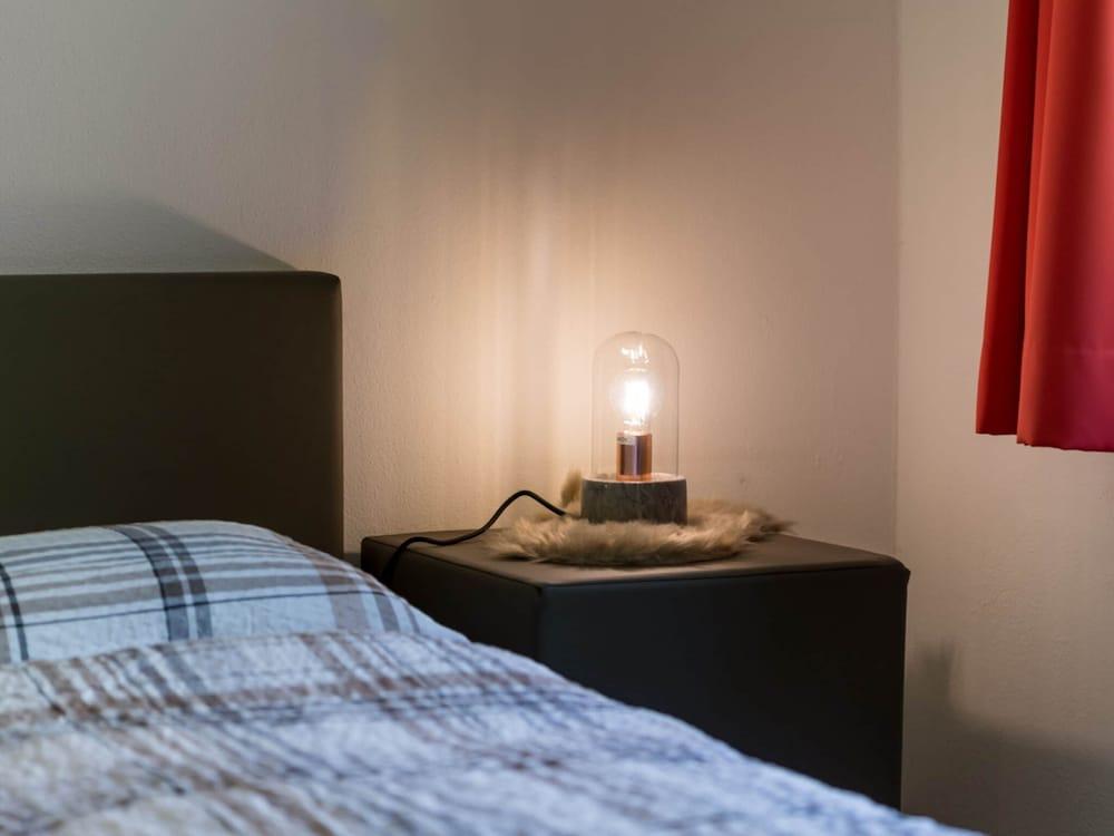 هوليداي هوم إن فيشرتال فاليس ويذ جاردن غرفة