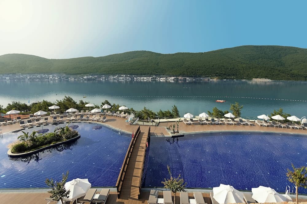 Titanic Luxury Collection Bodrum - All inclusive Outdoor Pool