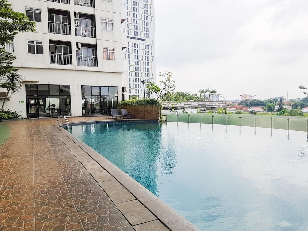 Cozy Living And Tidy 2Br Serpong Greenview Apartment Waterslide