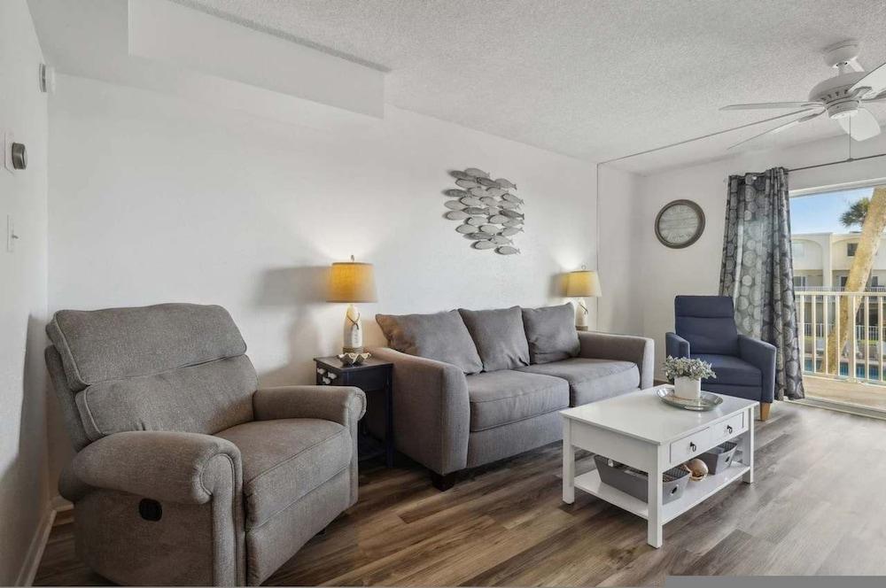 بيتشفرونت لوكس إيبيك أوشن فيوز سليبس 6 داخلي