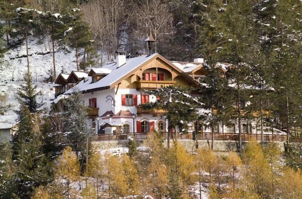 Waldheim Belvedere Exterior