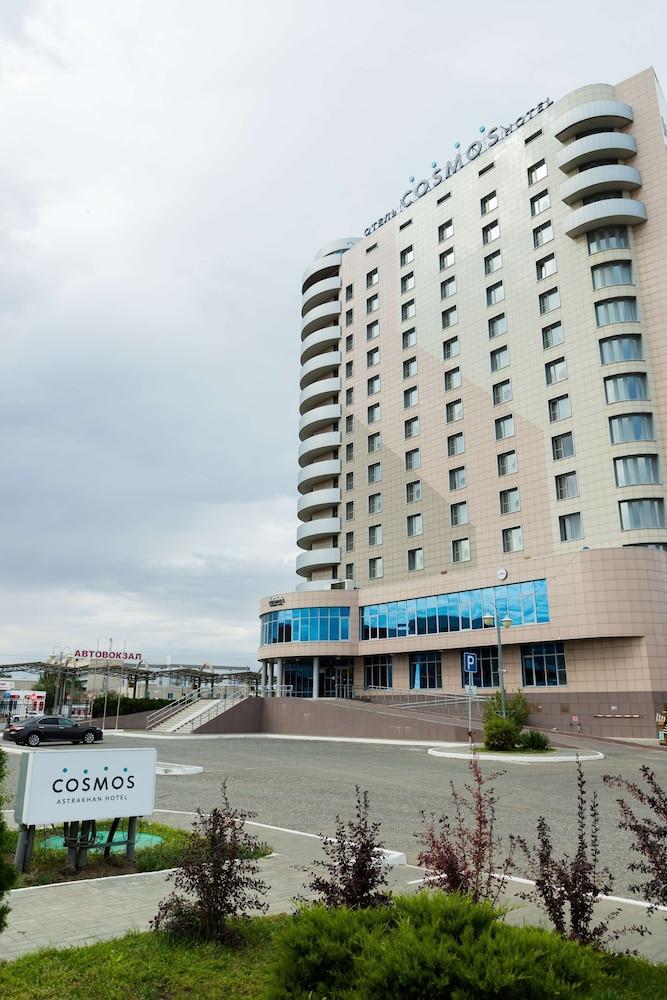 كوزموس أستراكان هوتل، أميمبر أوف راديسون إنديفيدوالز المنطقة الخارجية