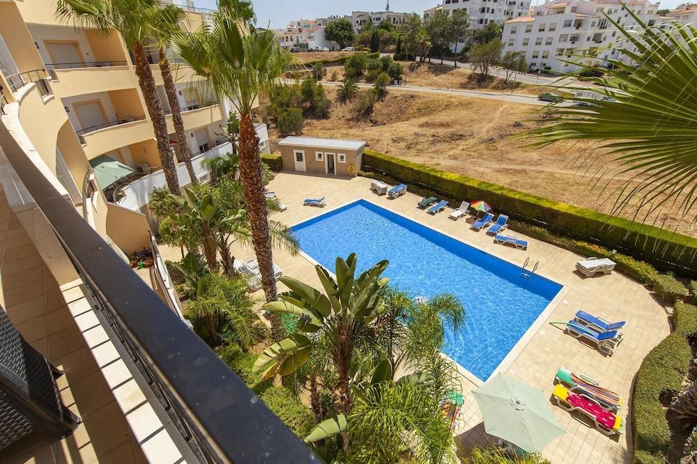 C02 - Luxury  3 bed with Pool by DreamAlgarve Floor plan