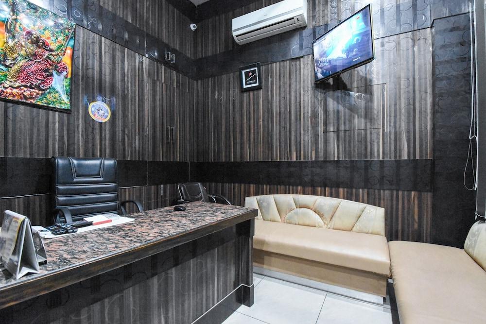 OYO 49414 Hotel Yuvraj Residency Reception