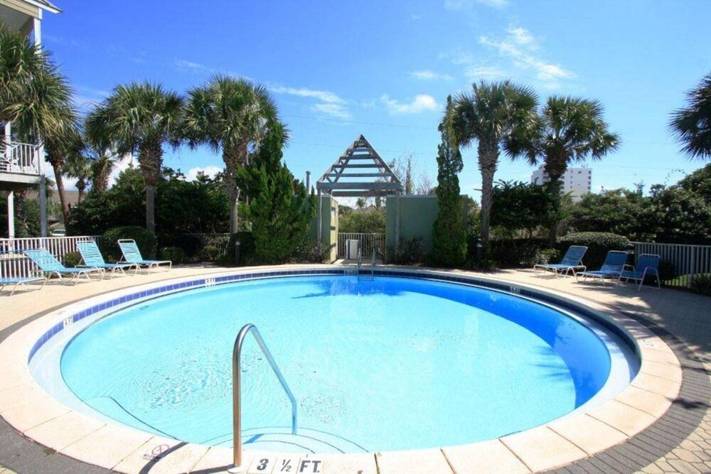 بيتش بوينت 301 باي ديستين جيتاوايز زحليقة مائية