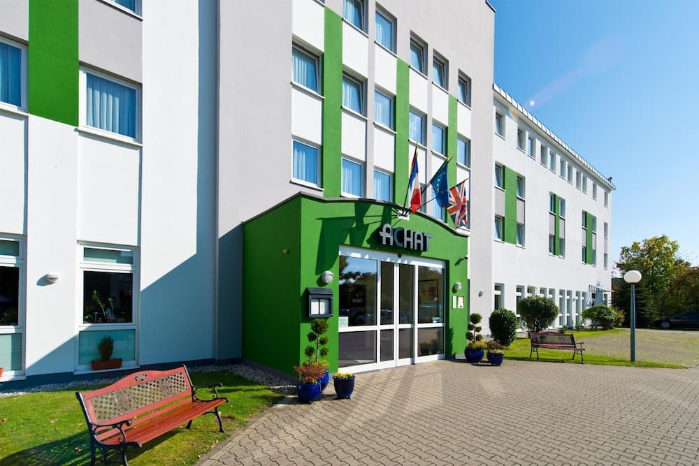 ACHAT Hotel Monheim am Rhein Exterior