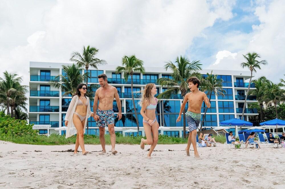 تايدلاين بالم بيتش أوشن ريزورت آند سبا